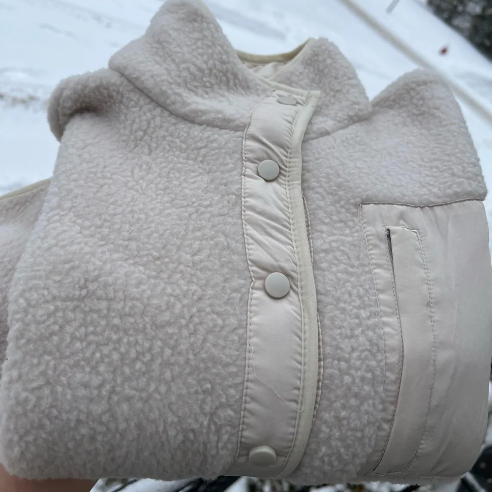 NWT Wilo The Label snap funnel neck fleece pullover in cream/beige size XS women - Picture 10 of 10